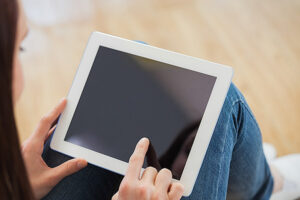 Teen with tablet. Photo: Wavebreak Media/Getty Images