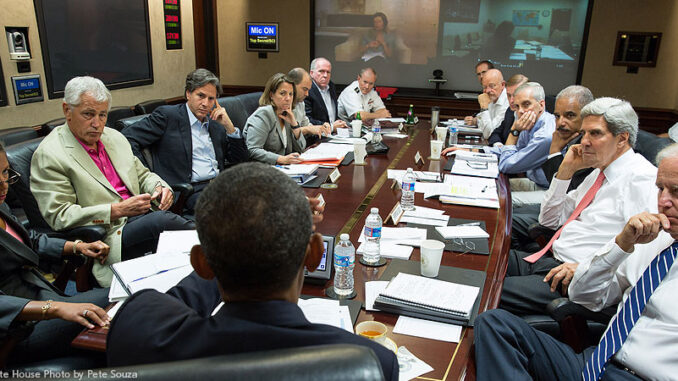 FS_03P_090613 The president and staff meet in the Situation Room to discuss events in Syria