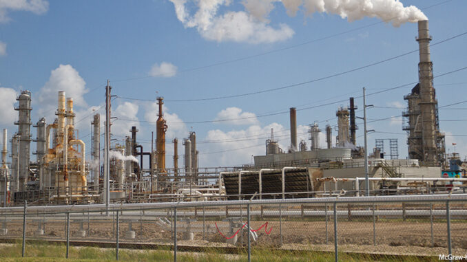 110314_01P_FS Big oil refinery in Texas City Texas
