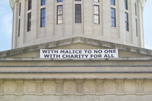 Lincoln funeral commemoration banner hung on Ohio Statehouse.