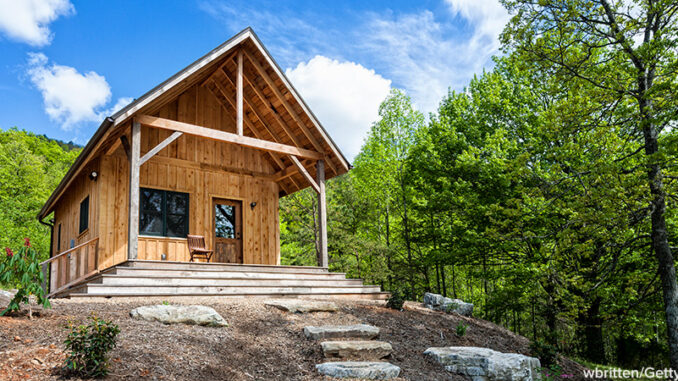042116_02P_FS Rustic Cabin in the Blue Ridge Mountains. wbritten/Getty Images. MHE Canada;MHE USA