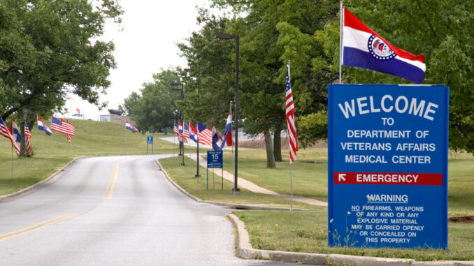043018_03P_FS entrance to a VA hospital; Kansas City, Missouri