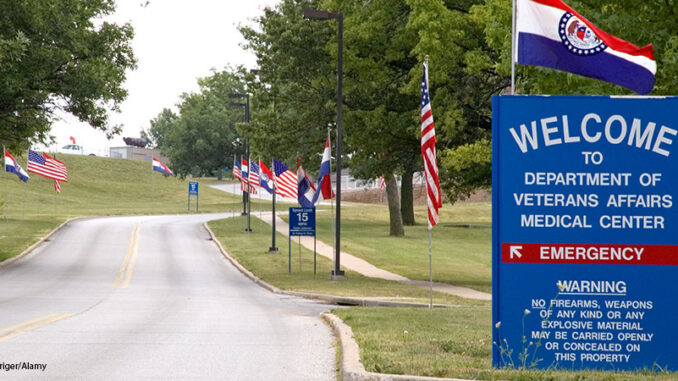 122418_01P_FS VA Hospital, Kansas City Mo USA entrance