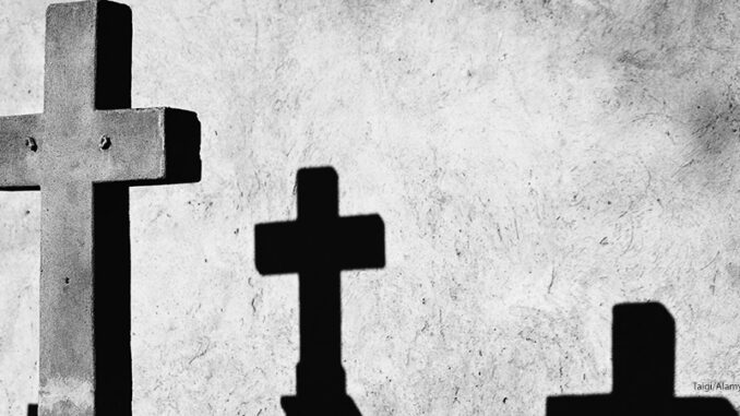 031119_01P_FS Image of cross headstone/memorial
