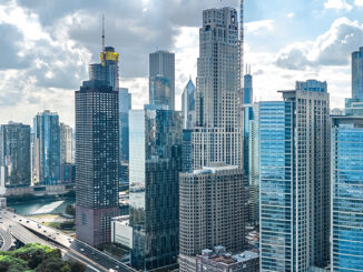 Chicago, Illinois skyliine with urban buildings