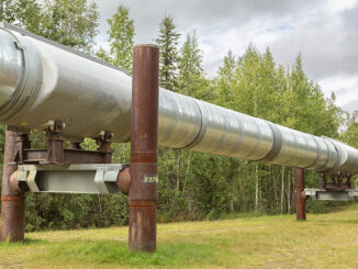 oil pipeline running through Alaska