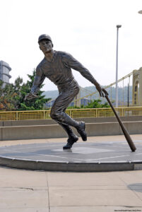 Roberto Clemente statue