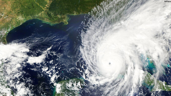 Hurricane Ian heading towards the coast of Florida in September 2022